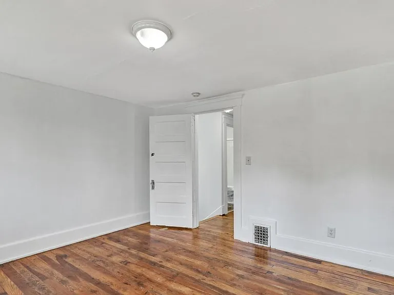 1404 Linval St — Photo 12