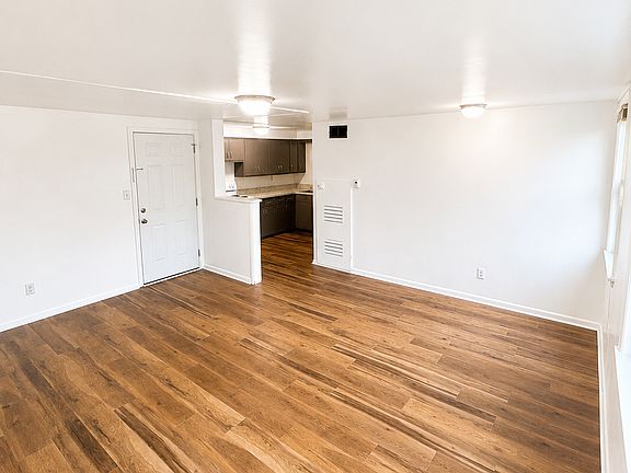 3rd image of 123 Market St #3