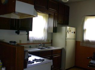 1032 S Front St, Crookston, MN 56716