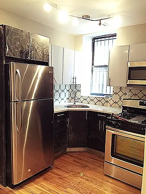 Rented by Elite NY Holdings | media 14