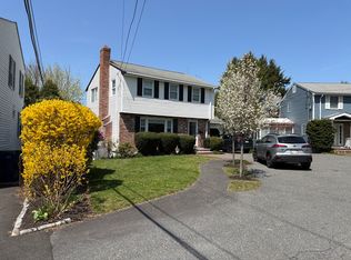 18 Maple Ter, West Roxbury, MA 02132