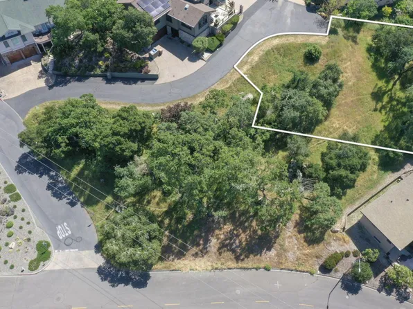 6 Pascale Court, Napa, CA 94558