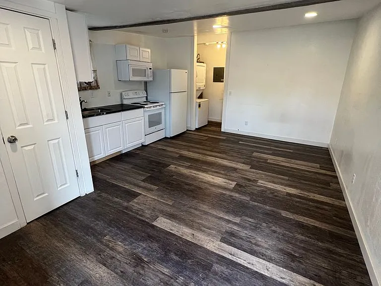 W21 322 Village Way — Photo 1