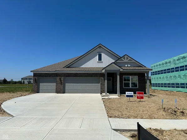 222 Heritage Pass W, Greenfield, IN 46140