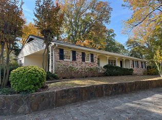186 River Valley Rd, Sandy Springs, GA 30328