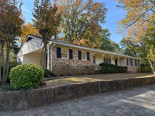 186 River Valley Rd Photo 1