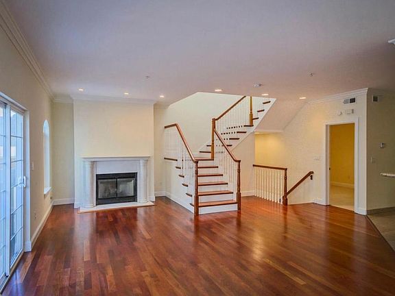 4th image of 1405 El Camino Real #B