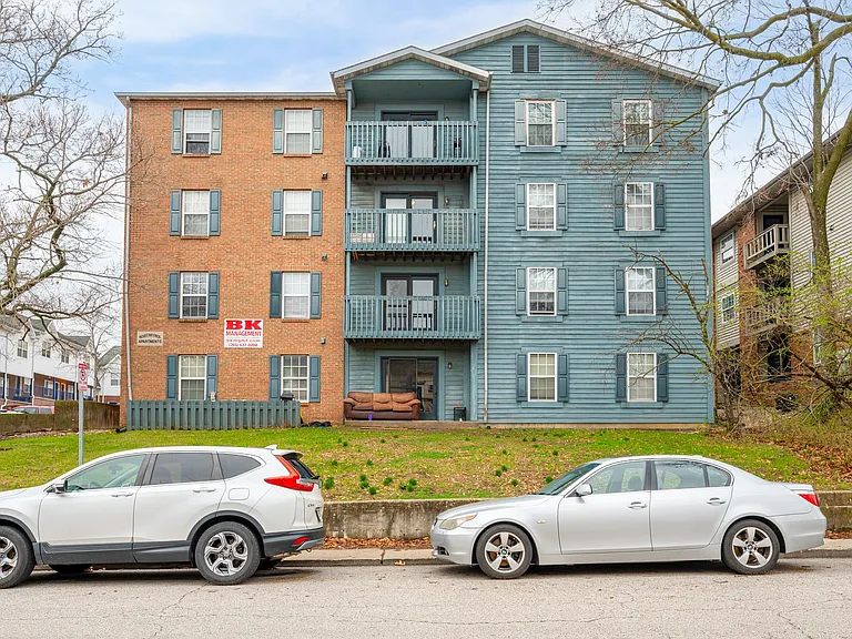 Southfork Apartments — Photo 24