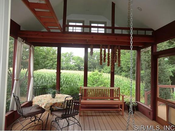 14' X 14" Porch w/ Loft