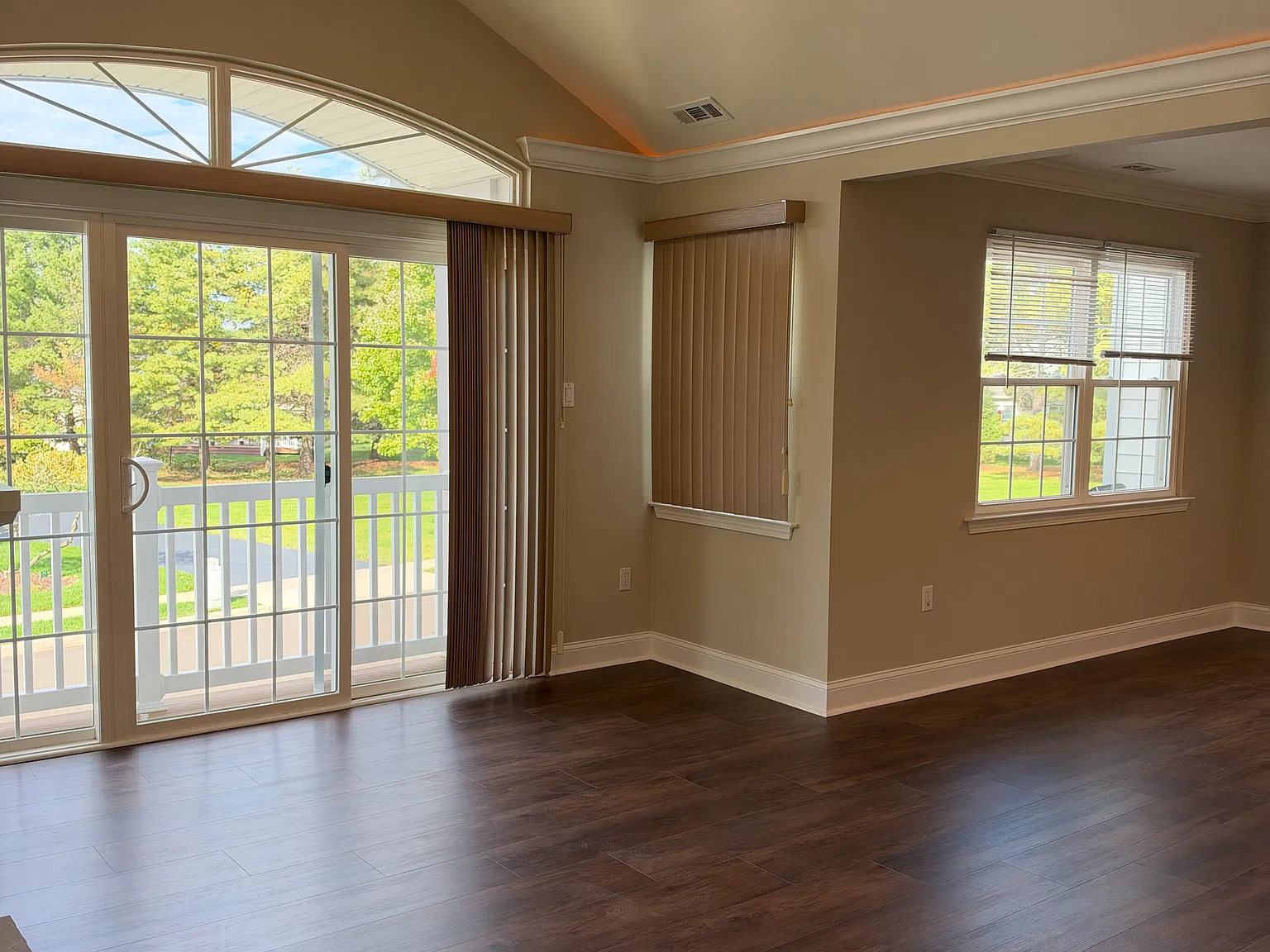 2 bed, 1260 sqft, $2,500 — Photo 3