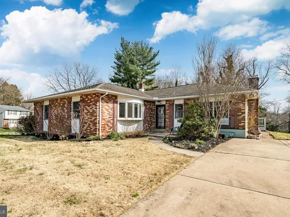 3 Quarry Ln, Newark, DE 19711