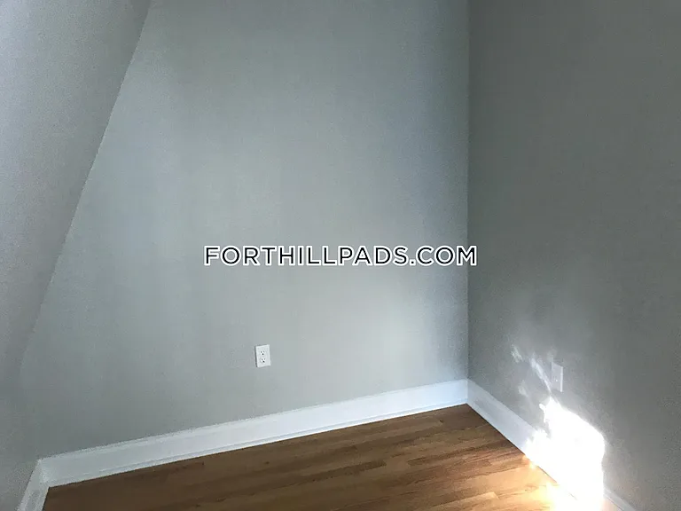 6 Saint James Pl — Photo 48