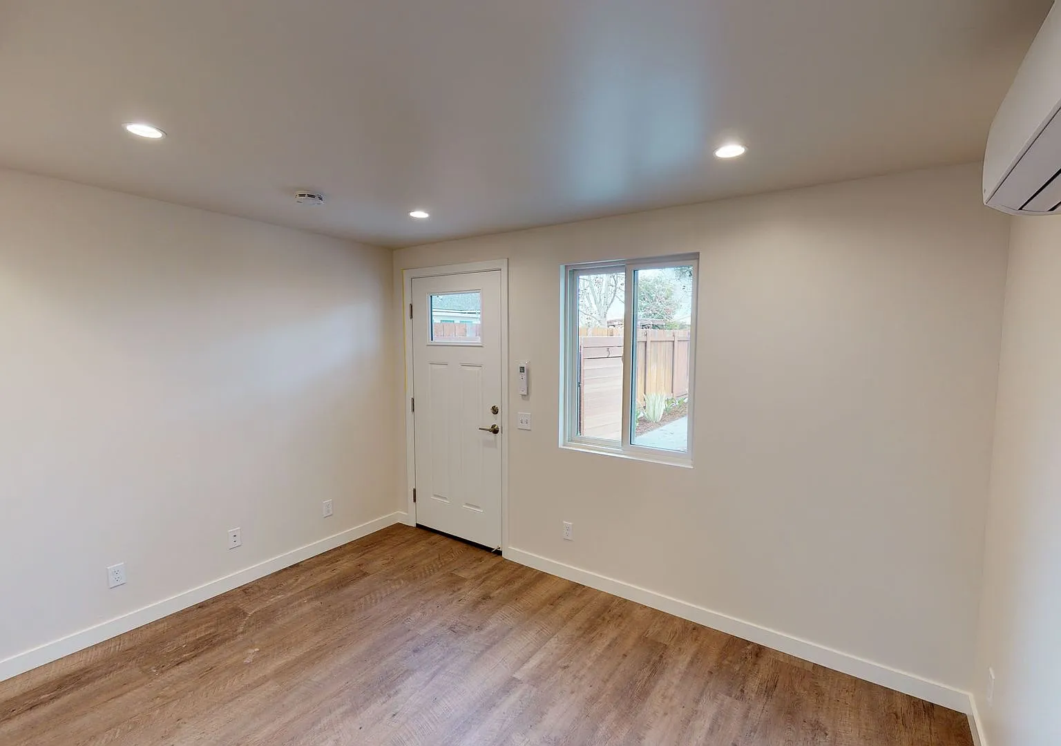 Updated Studio with Private Outdoor Space in Coronado! — Photo 3