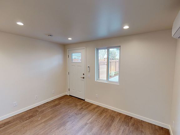 3rd image of 1125 2nd St Unit 3