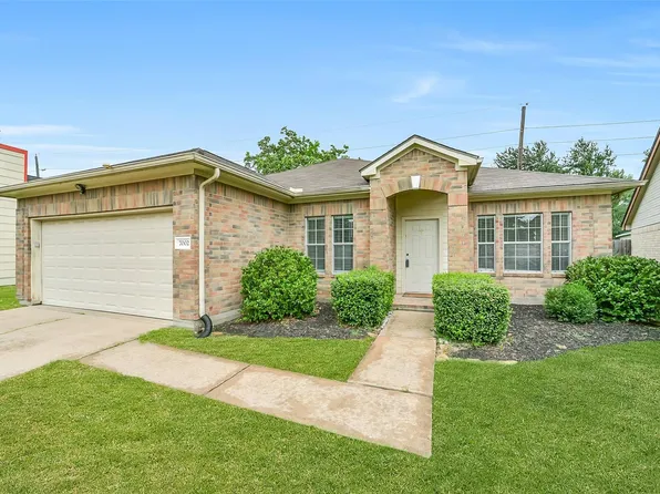 7002 Plaza Del Sol Dr, Houston, TX 77083