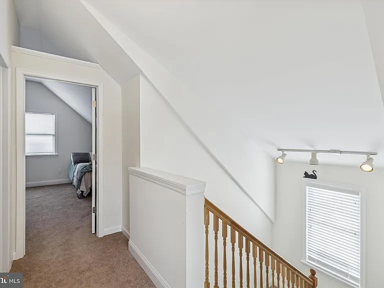 207 Delmar St #2 — Photo 12