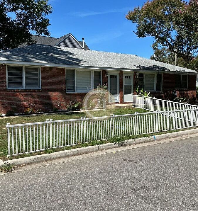 1st image of 175 Orange Ave #1