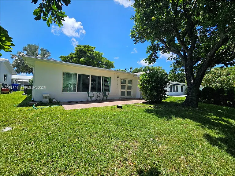 2661 NW 4th Ave — Photo 27