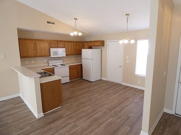 4th image of 1229 Eastwoods Dr
