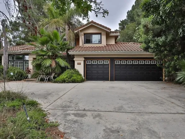 5814 Ranch View Rd, Oceanside, CA 92057