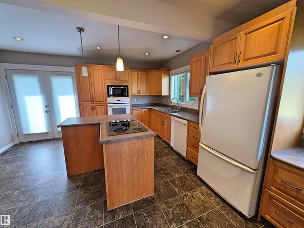 3003 Park Ave, Bonnyville No. 87, AB T0A 1H0