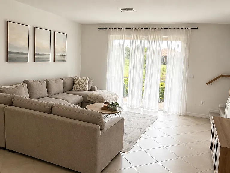 2910 Blossom Way — Photo 3