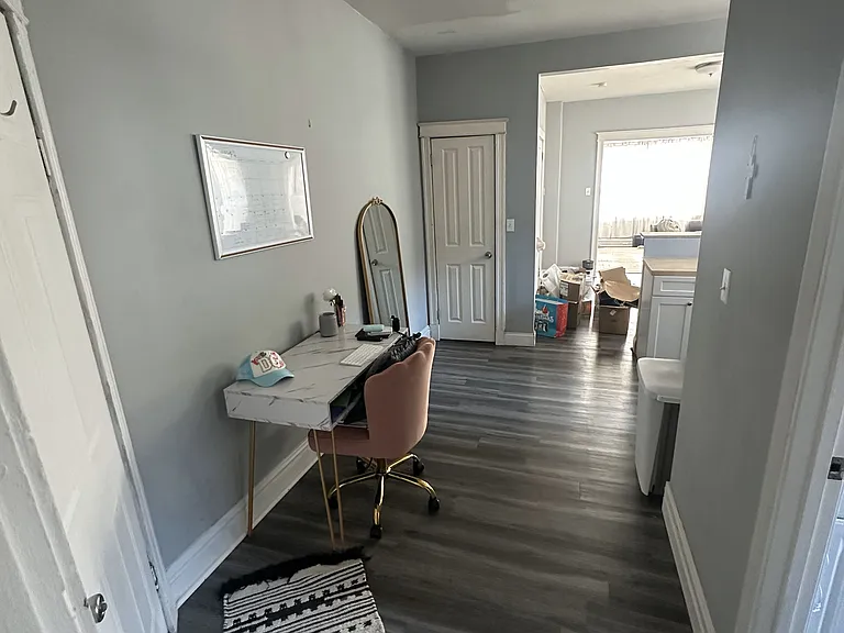 3235 Lafayette Ave #1W — Photo 11