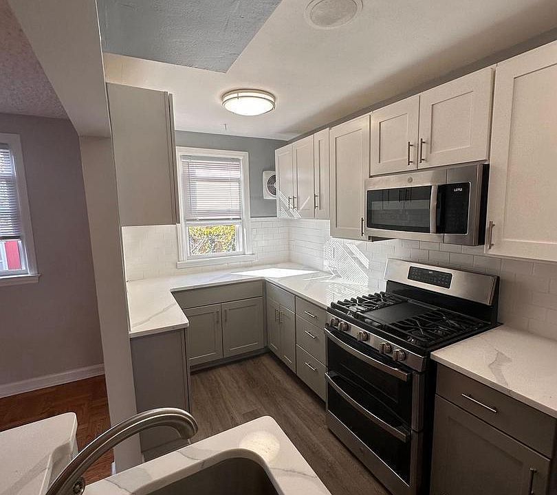 1st image of 2718 N 47th St