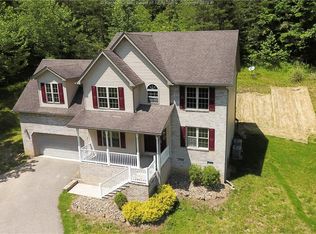 110 Seven Oaks Dr, Scott Depot, WV 25560