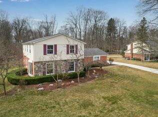 32867 Bassett Woods Ct, Franklin, MI 48025