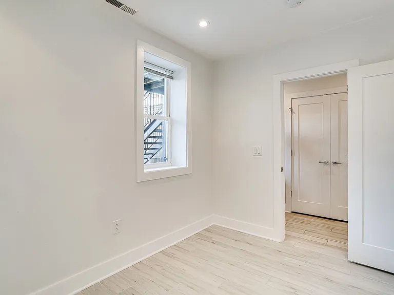 727 Quebec Pl NW — Photo 19