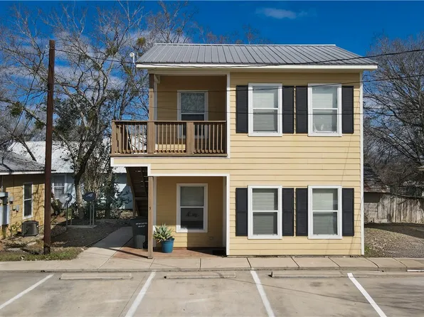 204 E Buck St, Caldwell, TX 77836