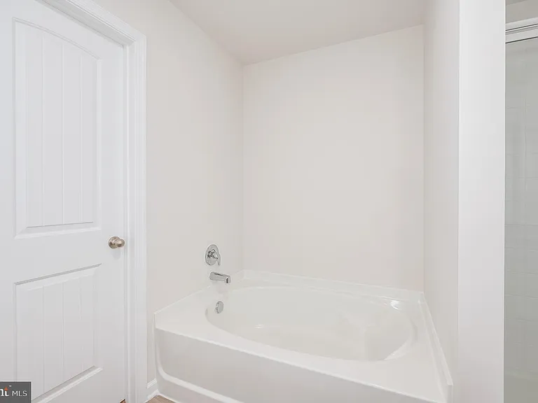 73 Cramsford St — Photo 37