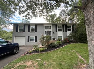 6920 Spur Rd, Springfield, VA 22153