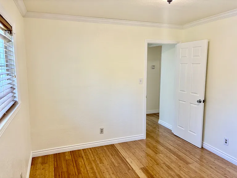 3107 82nd Ave — Photo 25