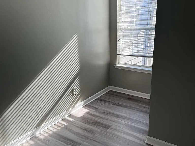 2324 Coach Way — Photo 5