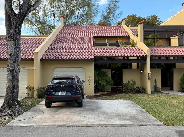 3502 Torremolinos Ave #F-32, Doral, FL 33178