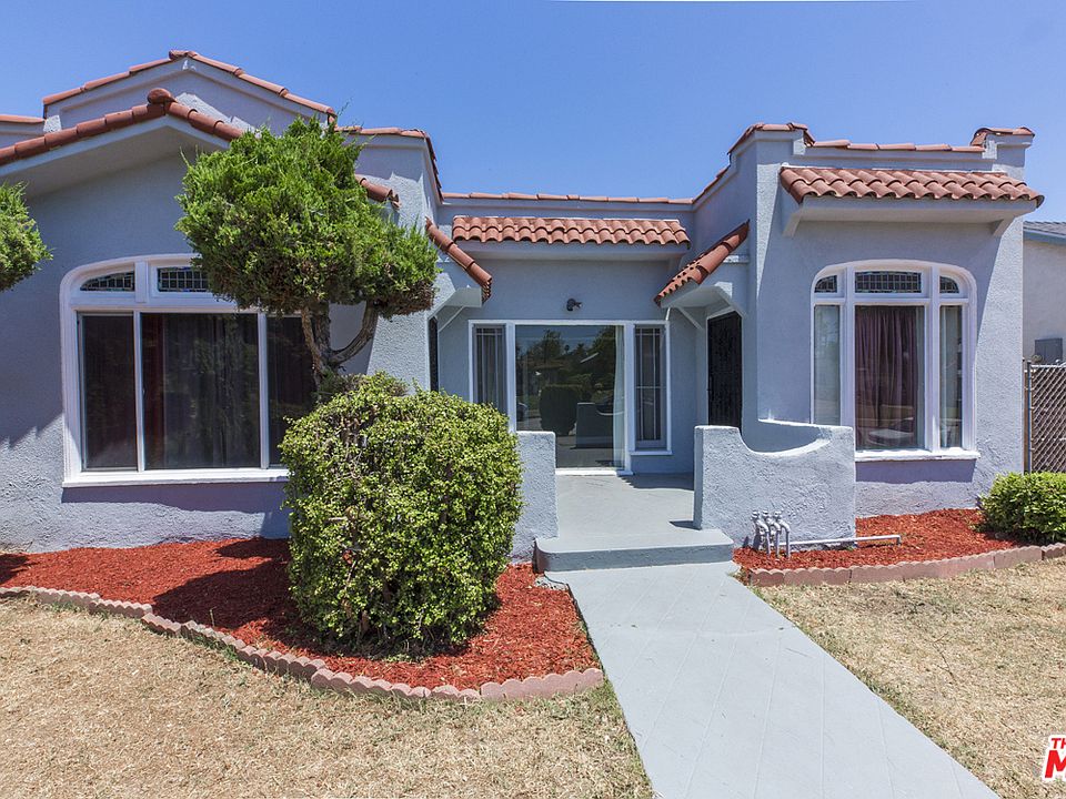 1st image of 2035 W 76th St