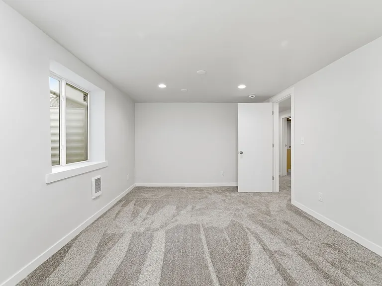 1125 W Warn Way — Photo 15