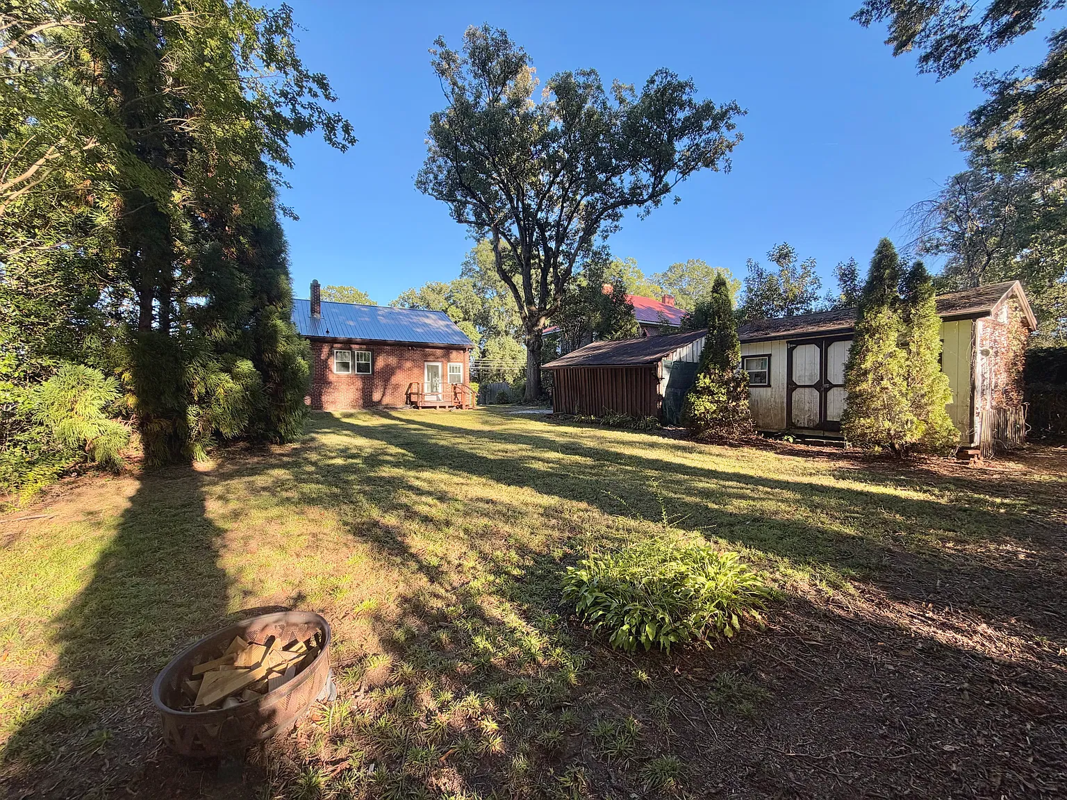 3 bed, 1584 sqft, $2,100 — Photo 4