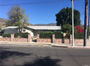 13720 Borden Ave, Sylmar, CA 91342