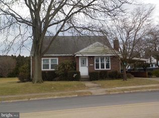 2902 Iroquois Ave, West Lawn, PA 19609