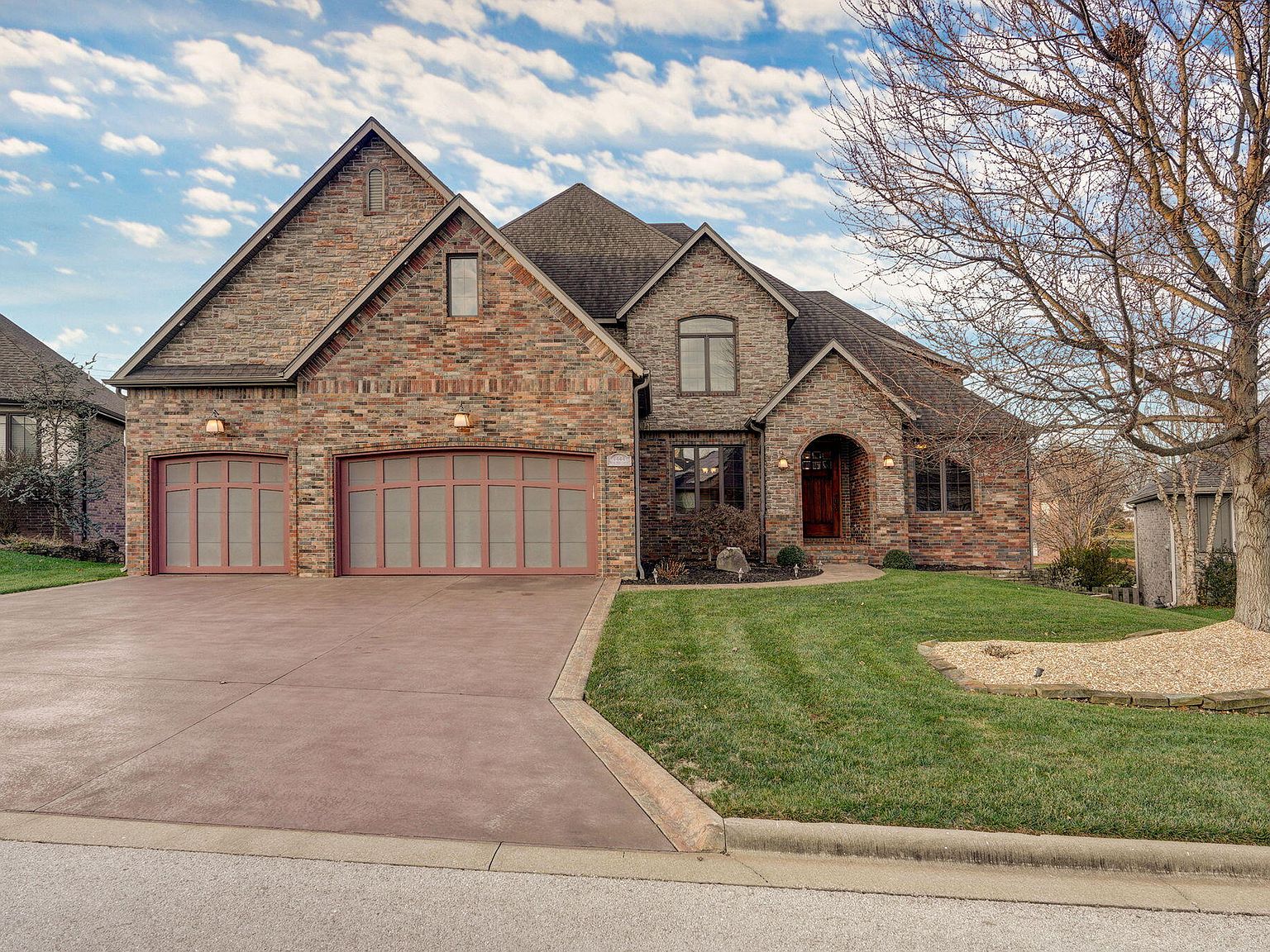 セ*ナ様 house on the hill In the Corners of this House | Hiroshi Nakamura & NAP