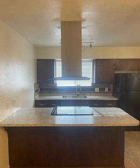 3428 Oro Grande Blvd — Photo 2