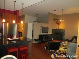 6340 Clayton Rd APT 203, Saint Louis, MO 63117