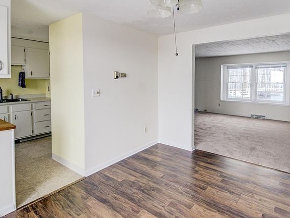 5th image of 4299 Cox Dr #D