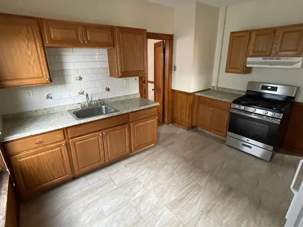 41 Whitten St APT 1, Dorchester, MA 02122