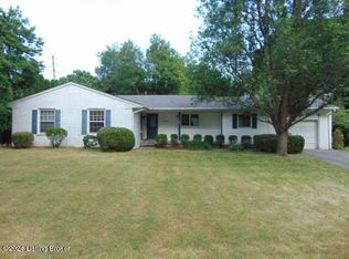 6906 Graymoor Rd, Graymoor Devondale, KY 40222