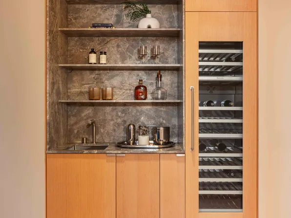 30 Front Street image 7 of 37