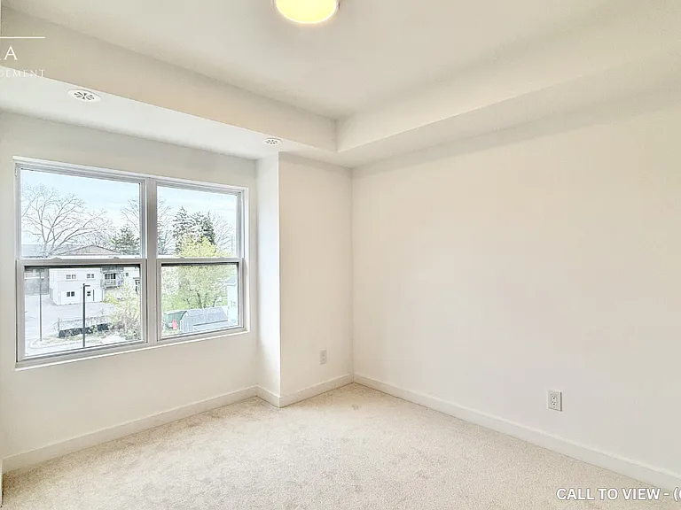 400 Mary St E #4 — Photo 5